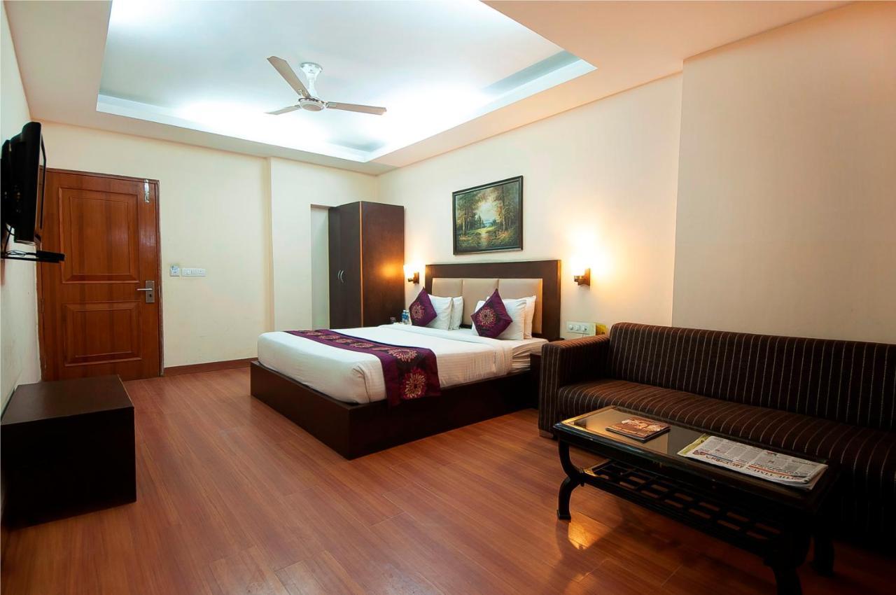 Hotel Fairmint Global Neu-Delhi Exterior foto
